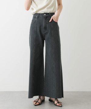 前壓線丹寧喇叭寬褲Loose Flare Denim